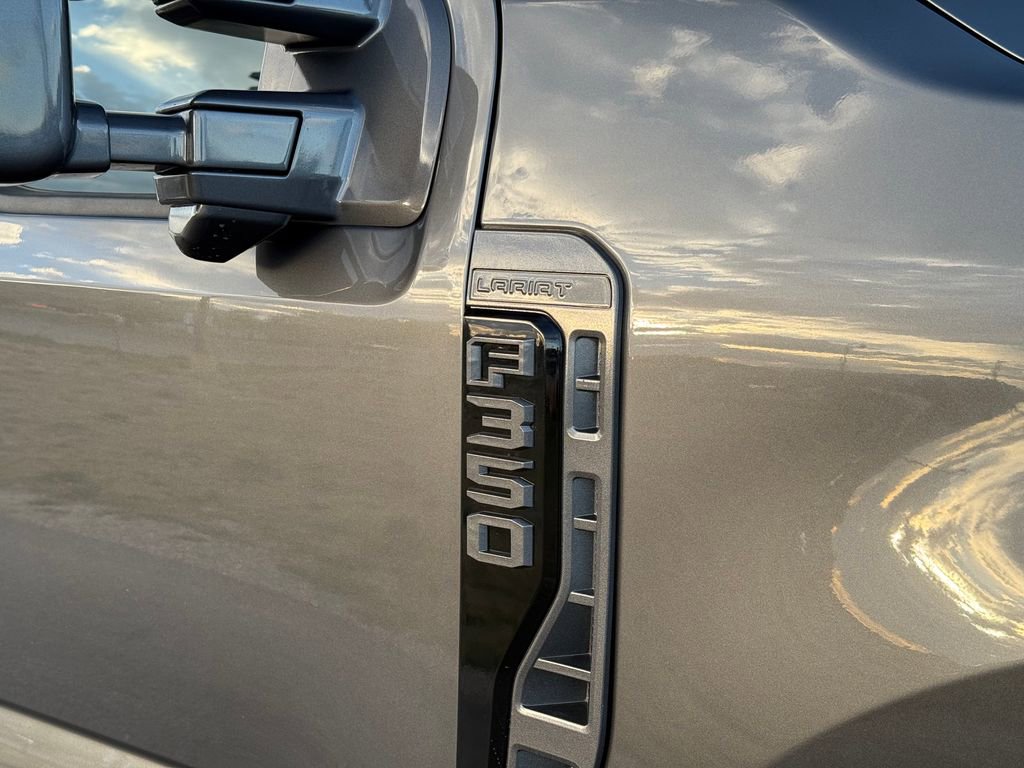 Used 2026 Ford F350 Lariat AWD/4WD image 17
