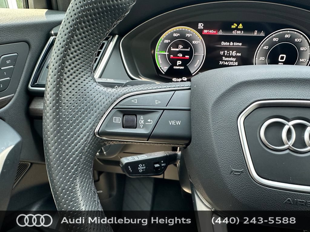 Used 2025 Audi Q5 e Premium Plus w/ Premium Plus Package AWD/4WD image 34