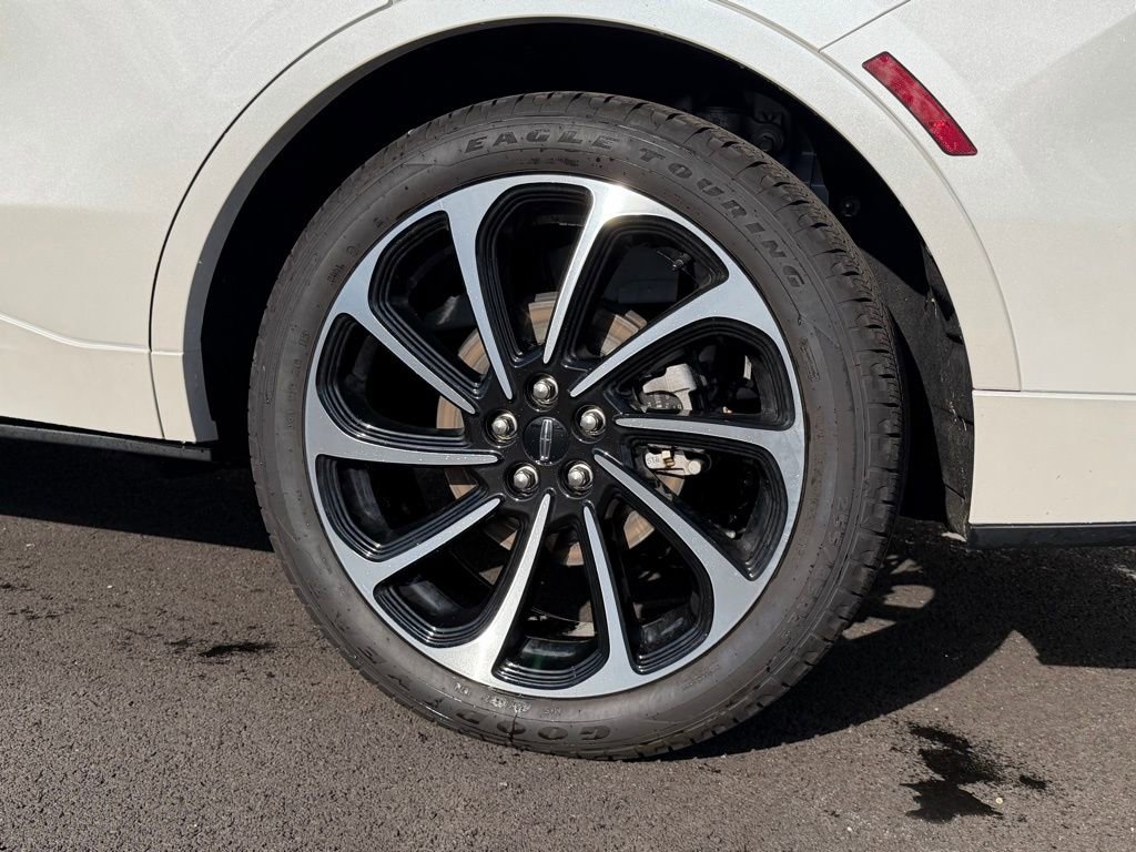 Used 2025 Lincoln Nautilus Black Label image 18