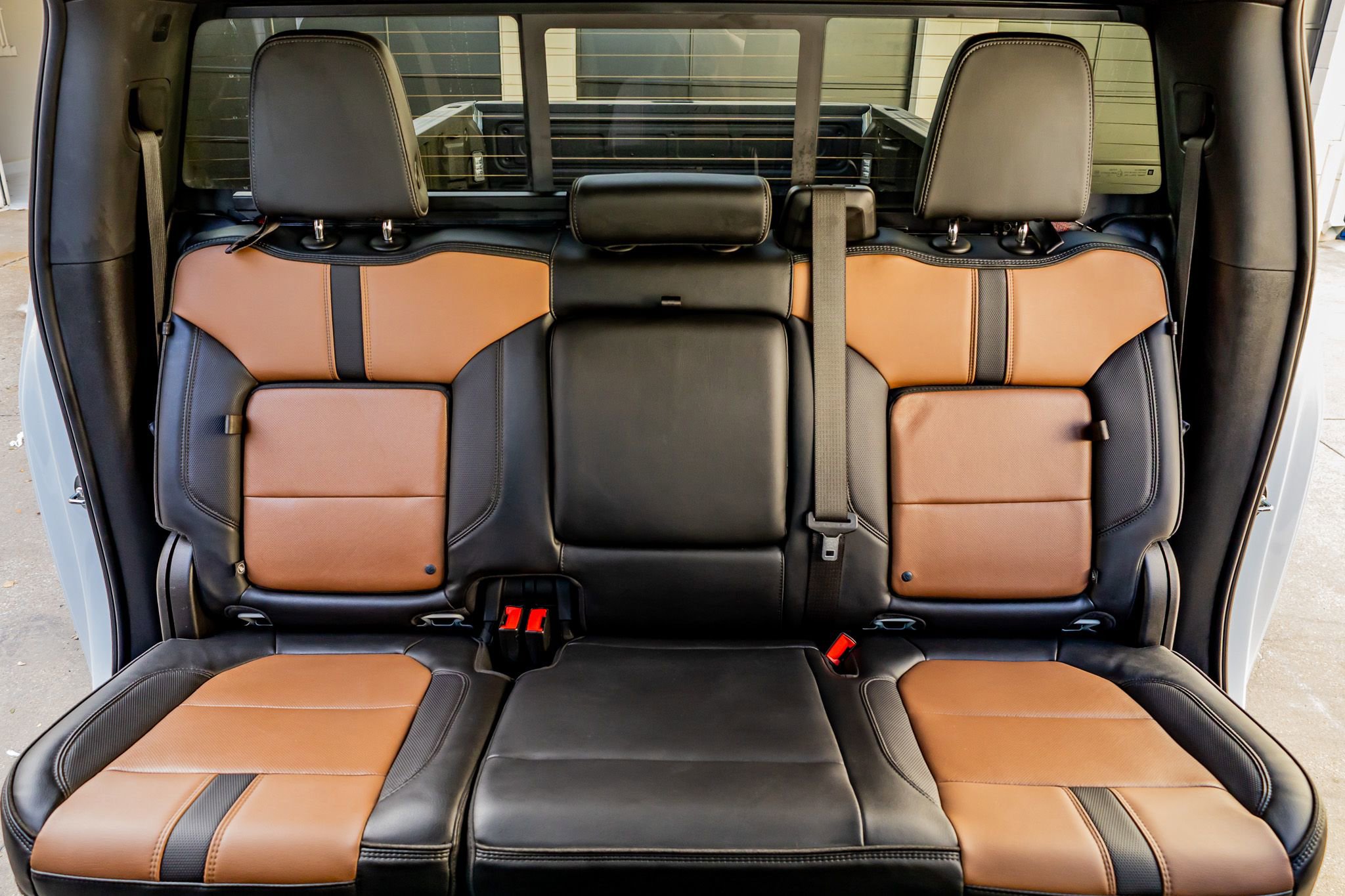 Used 2023 Chevrolet Silverado 3500 High Country w/ Technology Package image 34