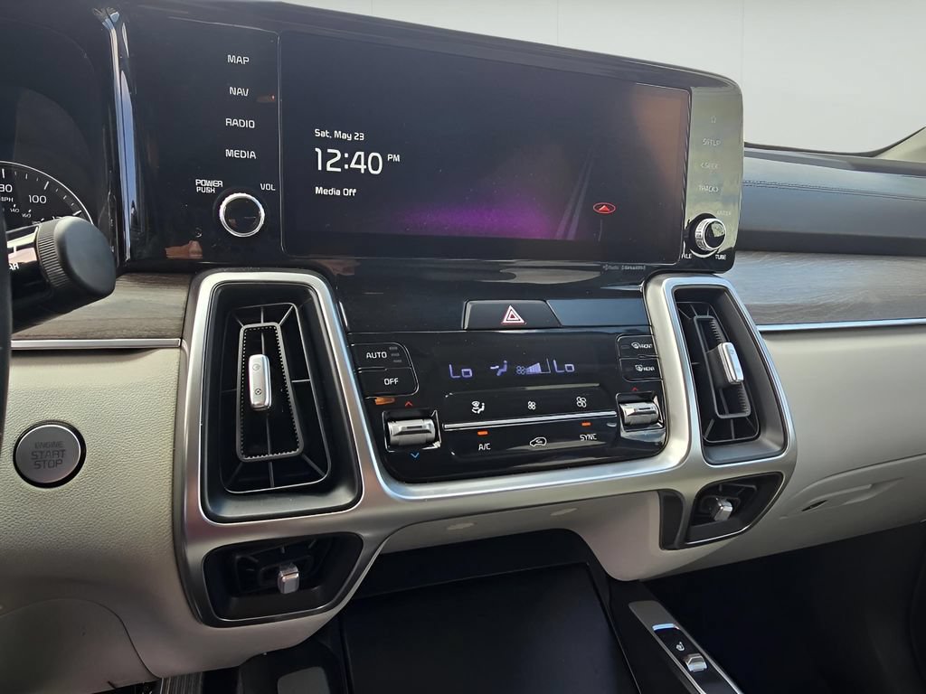 Used 2022 Kia Sorento EX FWD image 19