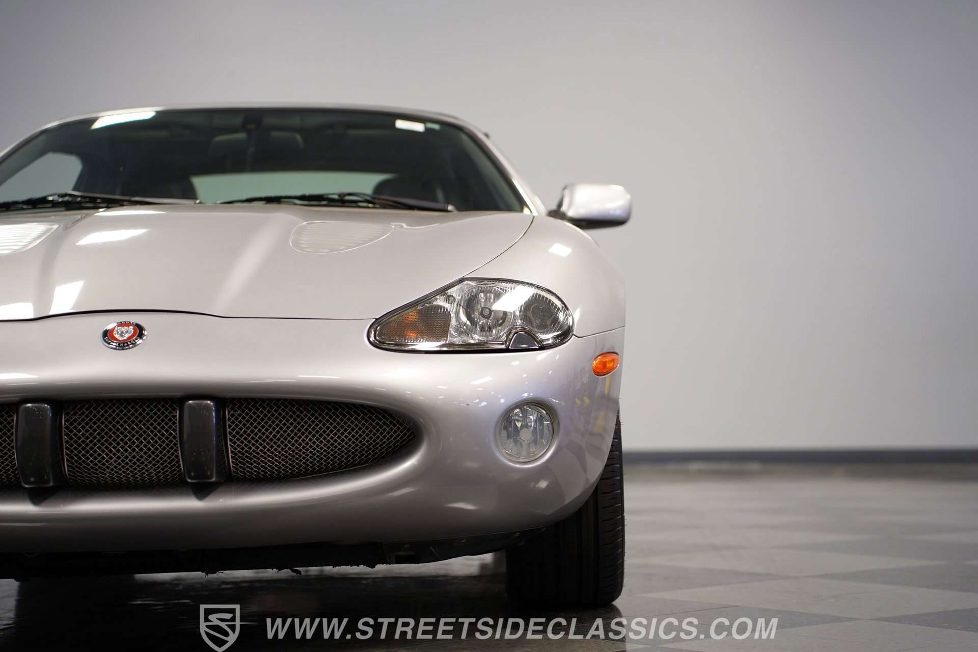 Used 2001 Jaguar XK8 Convertible image 20