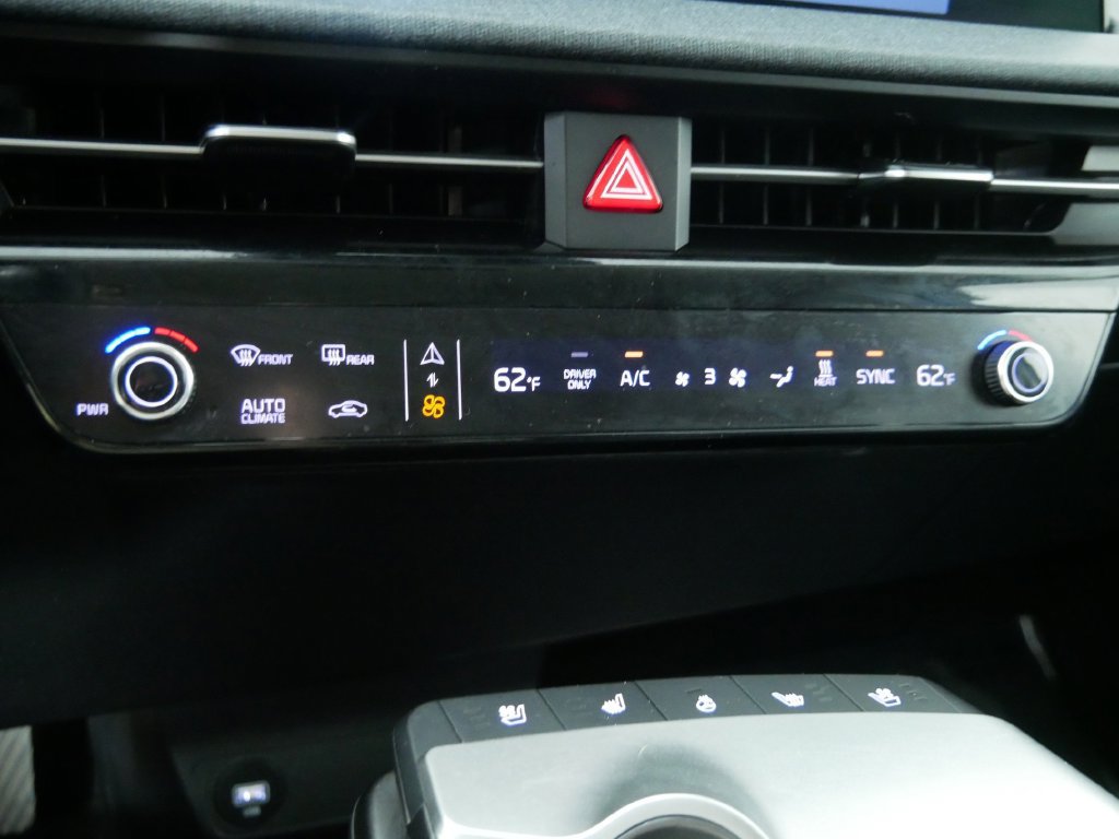 Used 2023 Kia EV6 Wind w/ Wind Technology Package AWD/4WD image 33