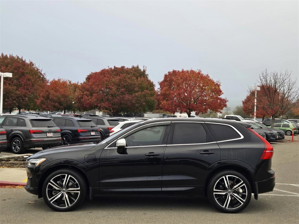 Used 2018 Volvo XC60 T8 R-Design w/ Convenience Package image 7