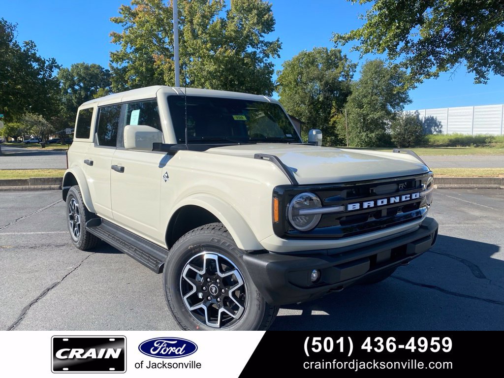 New 2026 Ford Bronco Outer Banks AWD/4WD image 1