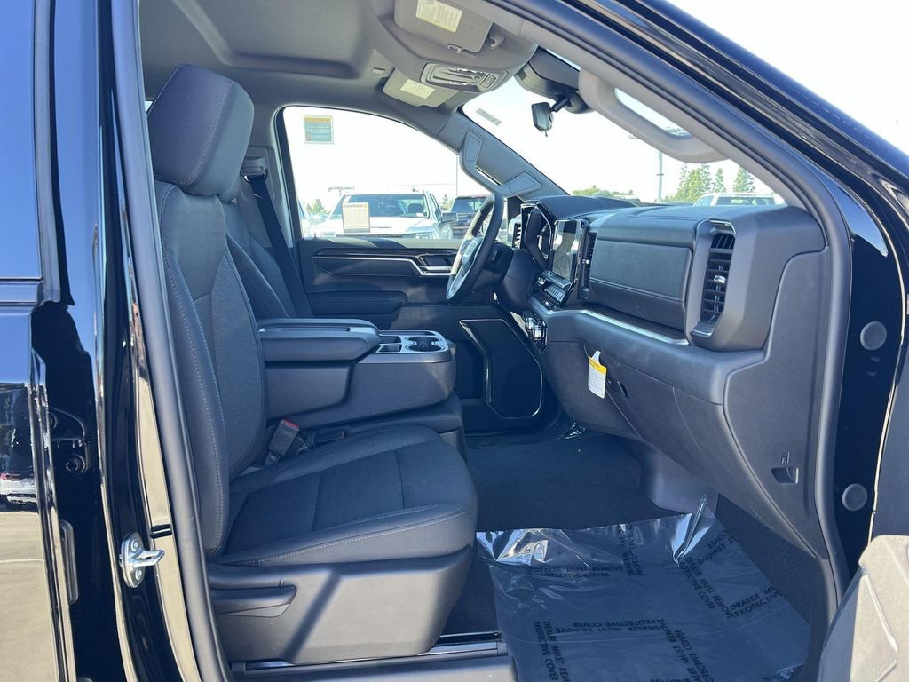 New 2026 GMC Sierra 1500 Elevation w/ LPO, Elevation Black Package image 31