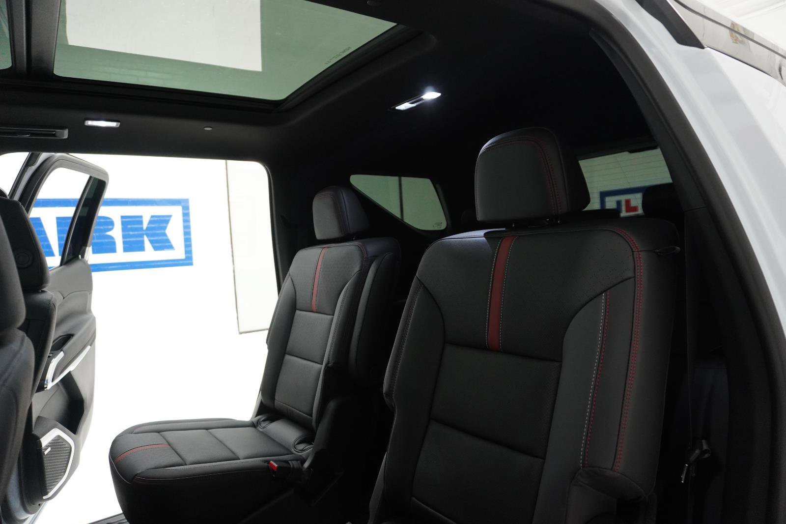 New 2026 Chevrolet Traverse RS w/ LPO, Floor Liner Package image 40