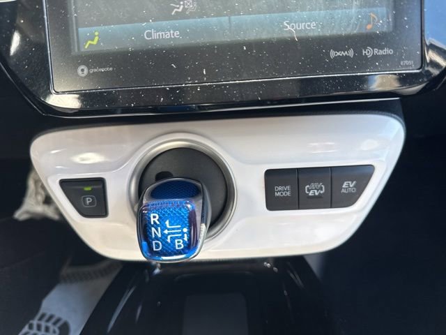 Used 2018 Toyota Prius Prime Premium image 16