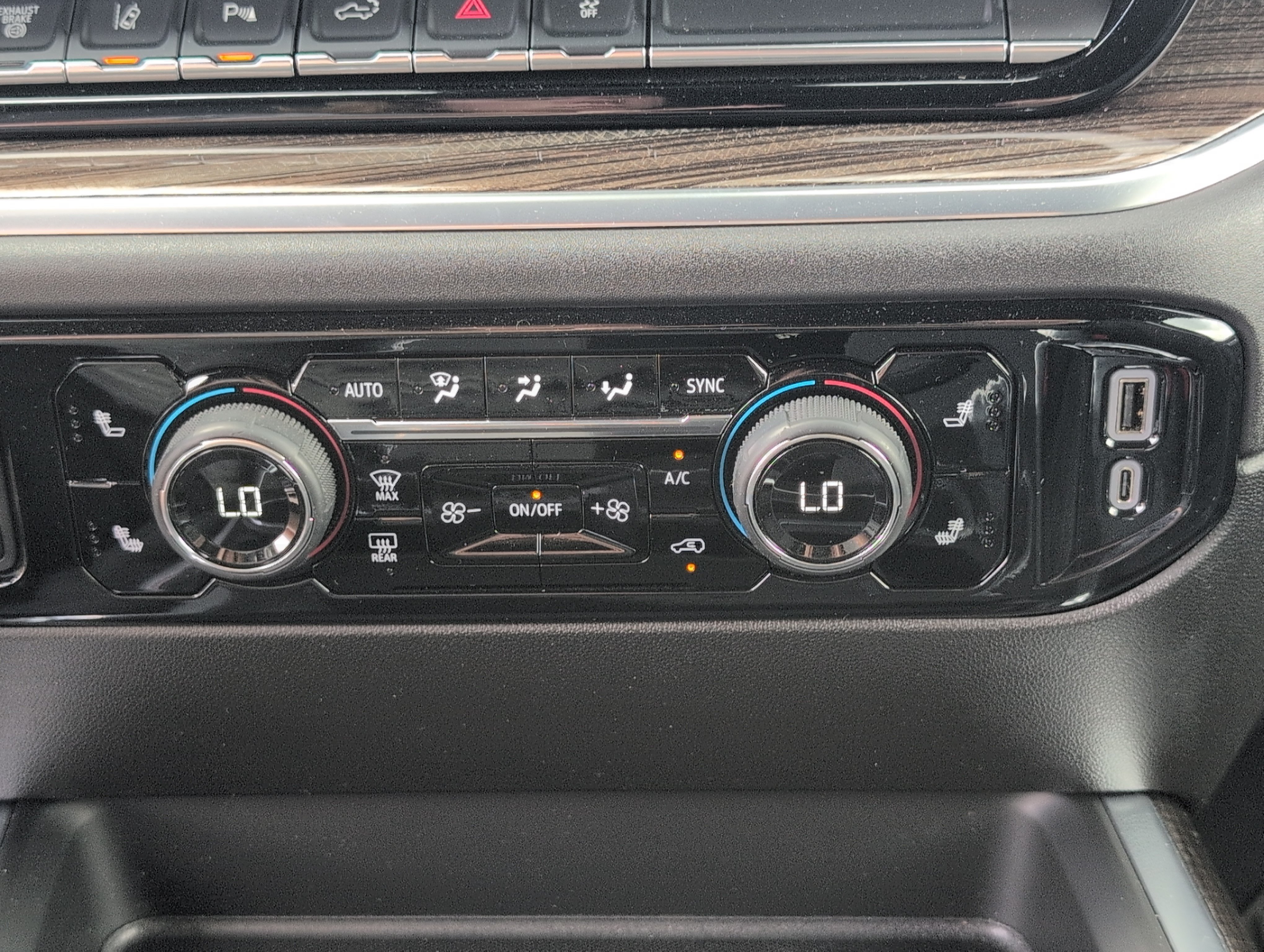 Used 2024 Chevrolet Silverado 3500 LT w/ All Star Edition RWD image 20