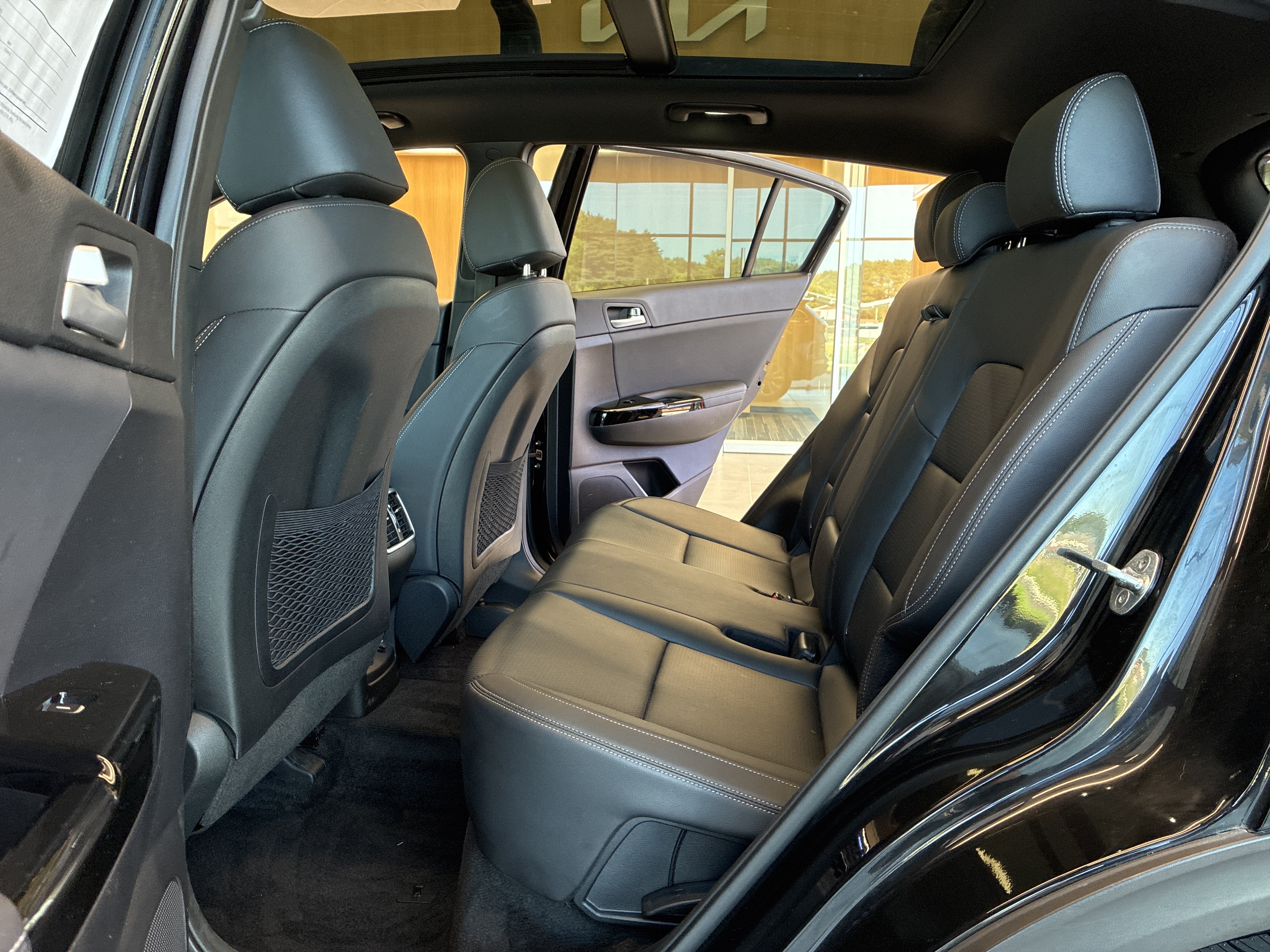 Certified 2022 Kia Sportage Nightfall Edition w/ Nighfall AWD Premium Package image 11