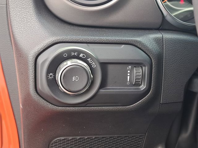 Used 2023 Jeep Wrangler Sport S image 22