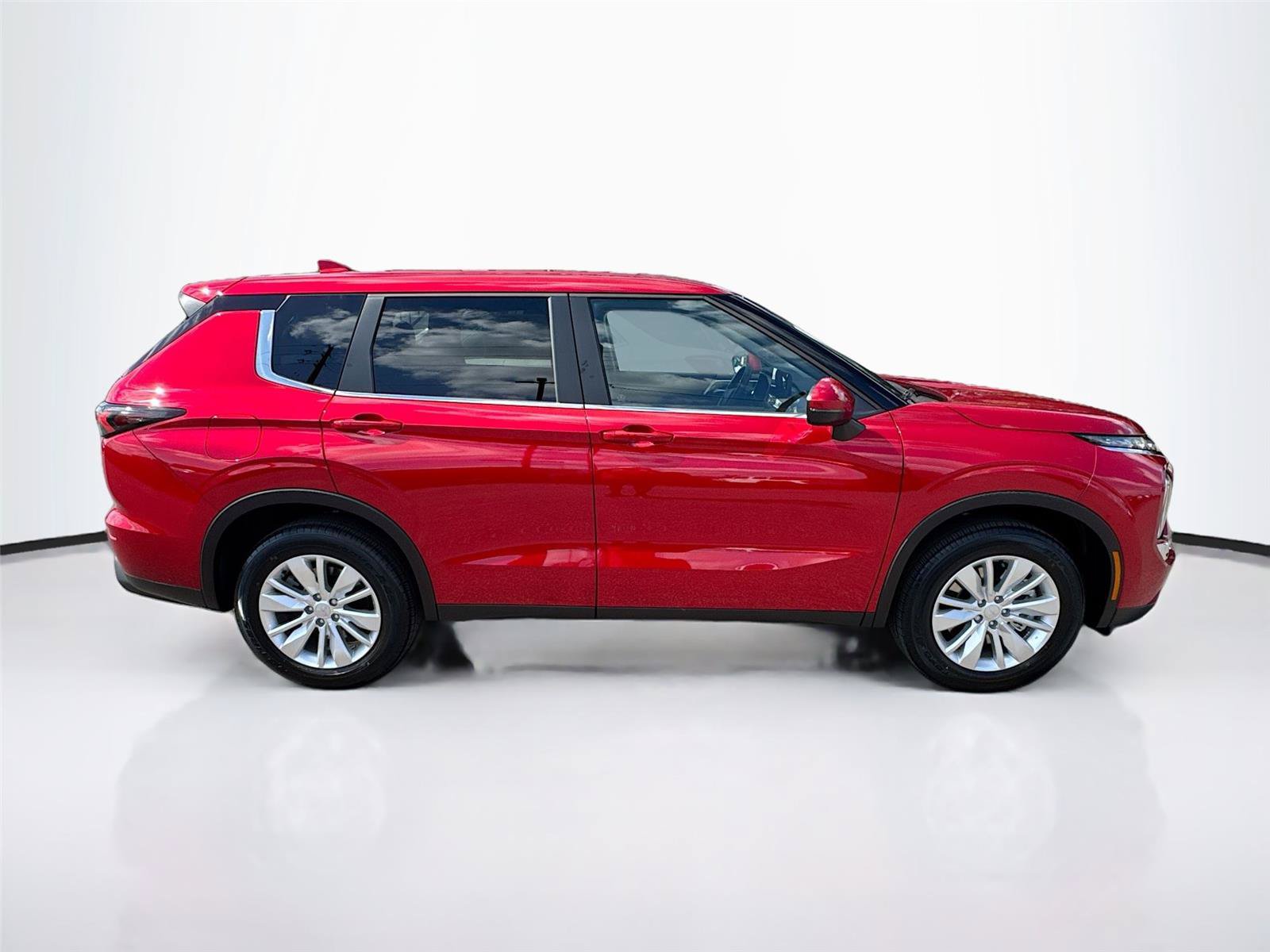 New 2026 Mitsubishi Outlander ES FWD image 36