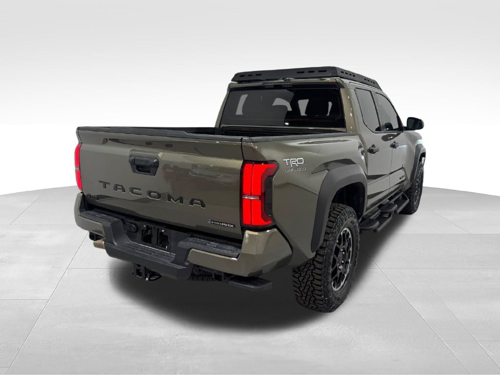 Used 2025 Toyota Tacoma TRD Off-Road AWD/4WD image 2