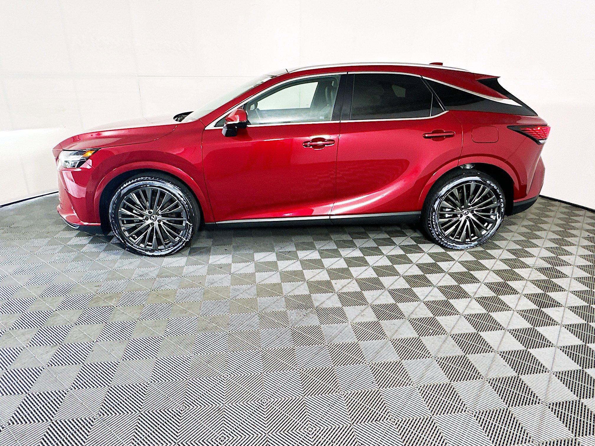 Used 2025 Lexus RX 350 w/ Convenience Package AWD/4WD image 6
