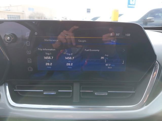 Used 2025 Chevrolet Trax LT image 18