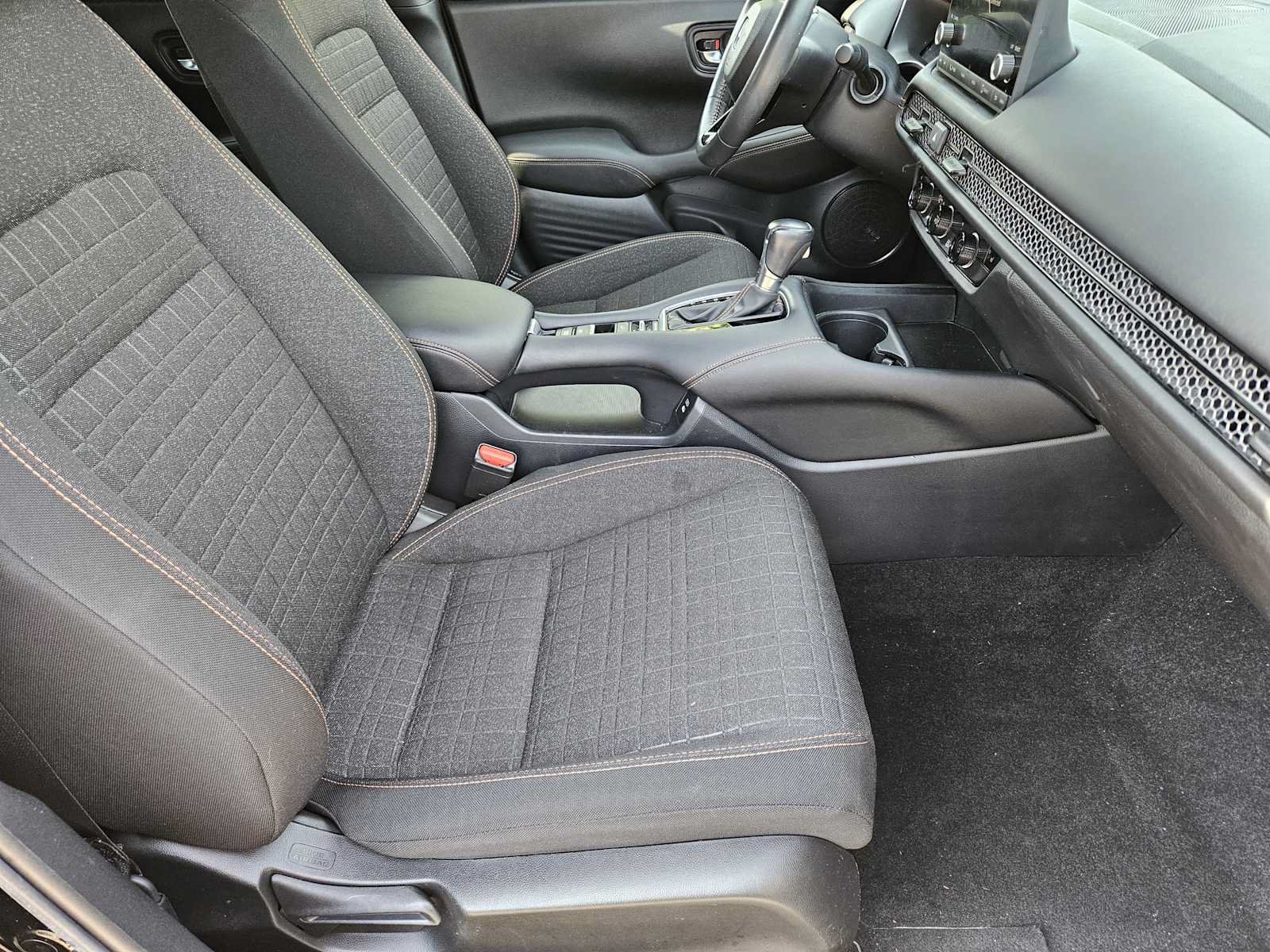 Used 2024 Honda HR-V Sport image 14