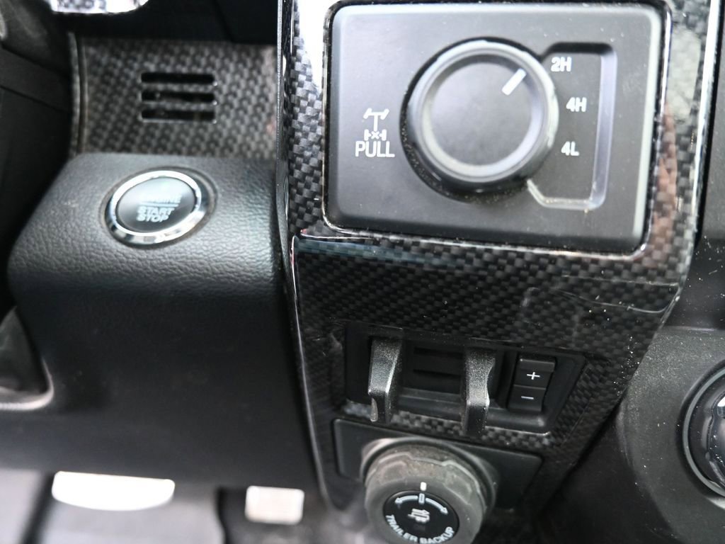 Used 2021 Ford F250 Lariat w/ Lariat Ultimate Package image 27