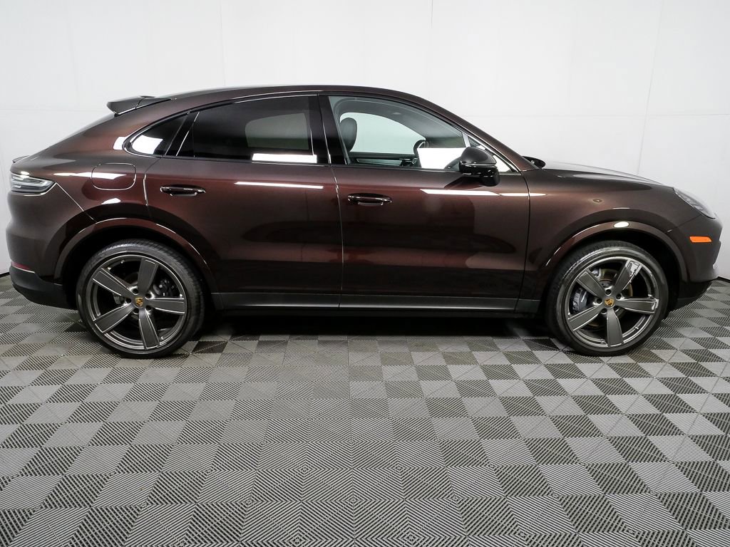 Certified 2023 Porsche Cayenne Platinum Edition AWD/4WD image 30