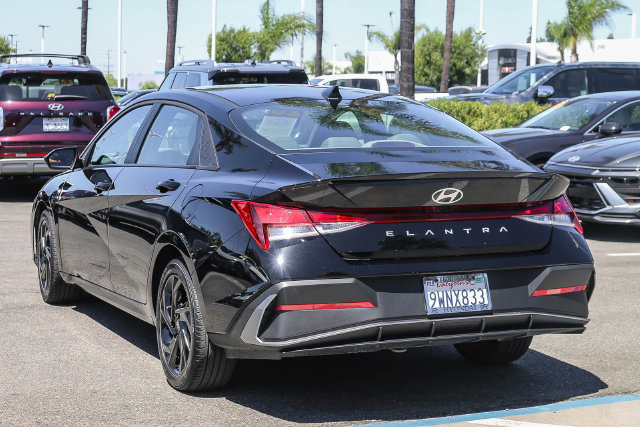 Certified 2026 Hyundai Elantra Sport FWD image 9
