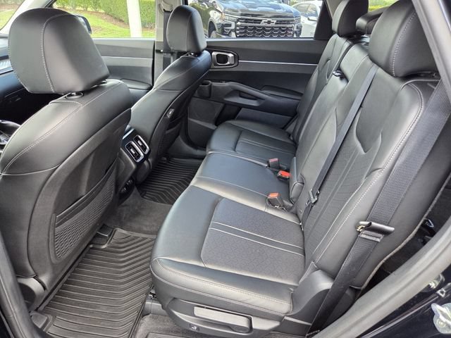 Used 2023 Kia Sorento S FWD image 11