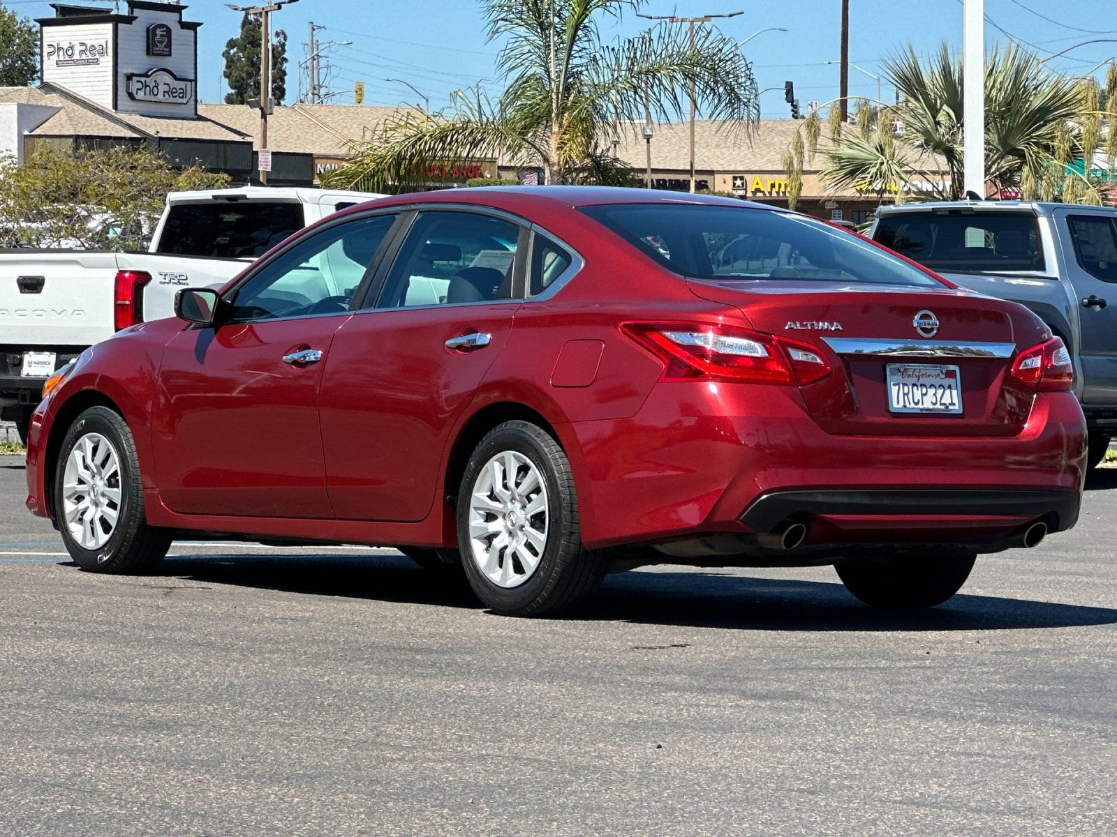 Used 2016 Nissan Altima 2.5 S w/ Power Driver Seat Package FWD image 3