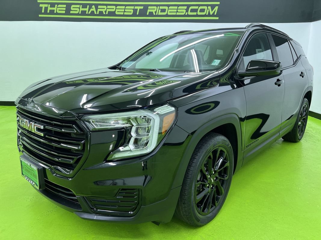 Used 2024 GMC Terrain SLE w/ Driver Convenience Package FWD image 5