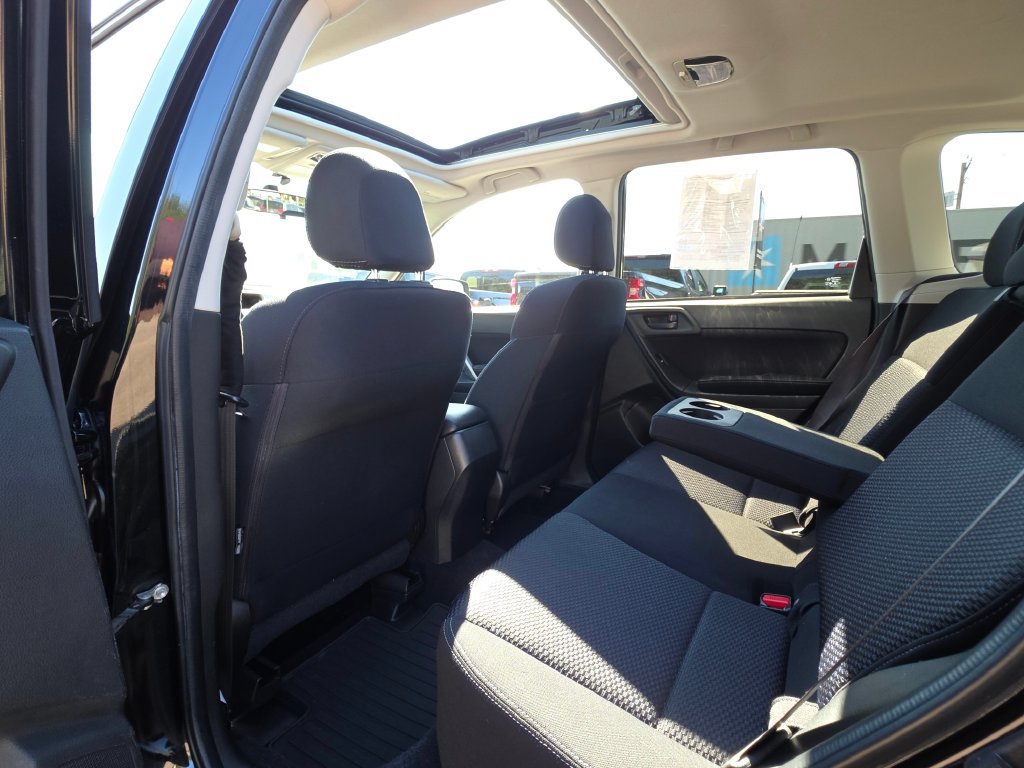 Used 2014 Subaru Forester 2.5i Premium w/ All-Weather Package AWD/4WD image 24
