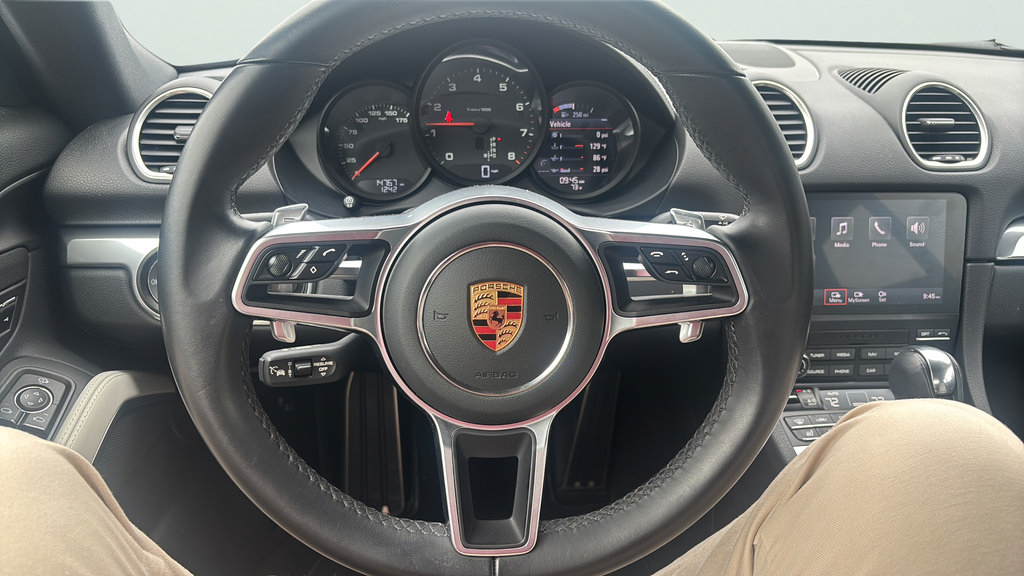 Used 2024 Porsche 718 Cayman RWD image 11