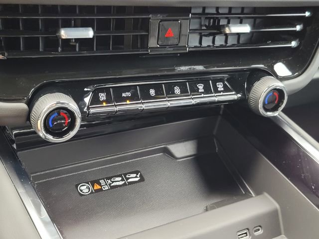 New 2025 Chevrolet Tahoe Premier w/ Sun And Tow Package image 25