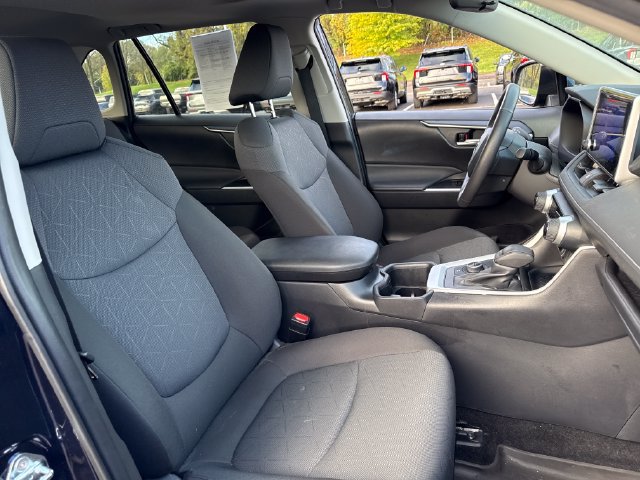 Certified 2025 Toyota RAV4 XLE w/ Convenience Package AWD/4WD image 13