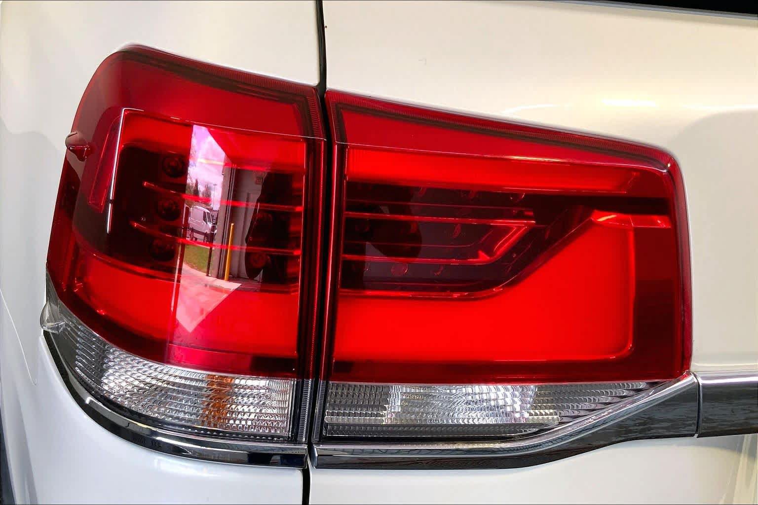 Used 2019 Toyota Land Cruiser AWD/4WD image 28