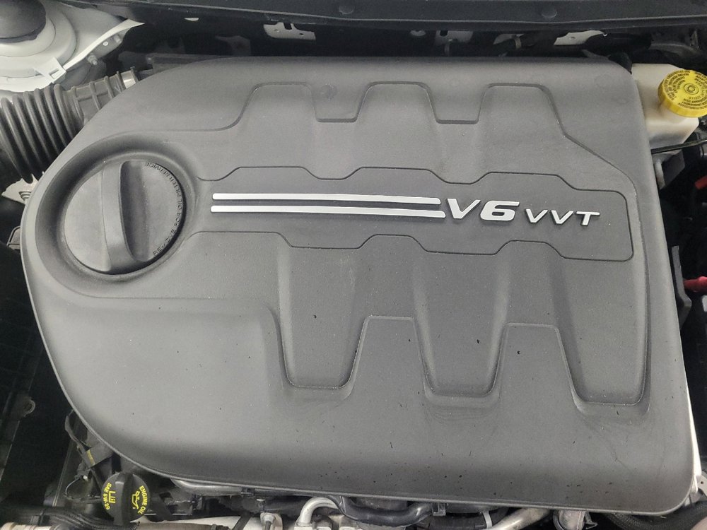 Used 2021 Jeep Cherokee Limited w/ Mopar Interior Package AWD/4WD image 30