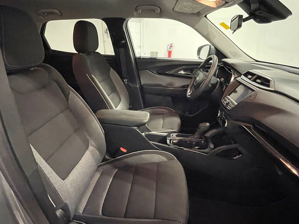 Used 2023 Chevrolet TrailBlazer LT image 25