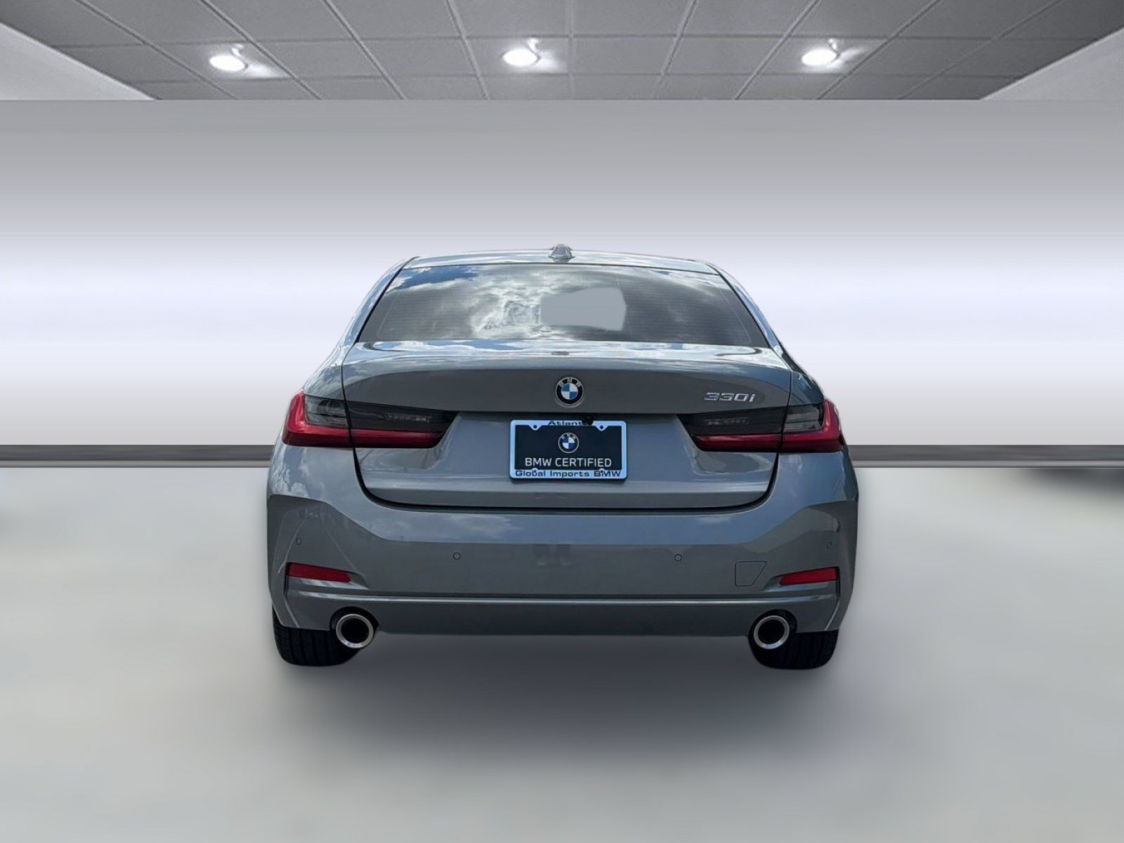 Used 2025 BMW 330i Sedan w/ M Sport Package RWD image 10