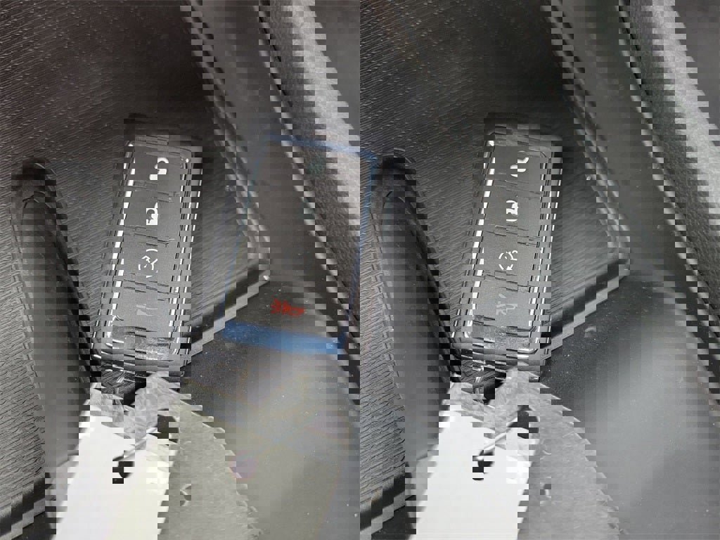 Used 2025 Dodge Charger Daytona Scat Pack w/ Track Pack image 38