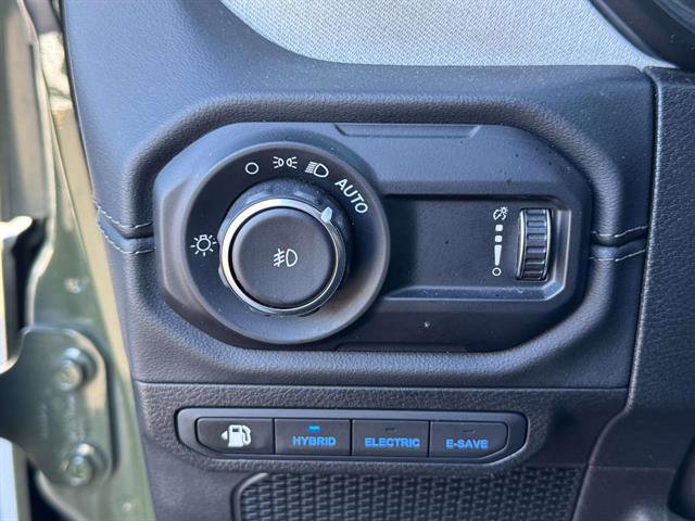 Used 2024 Jeep Wrangler Sahara 4xe image 15