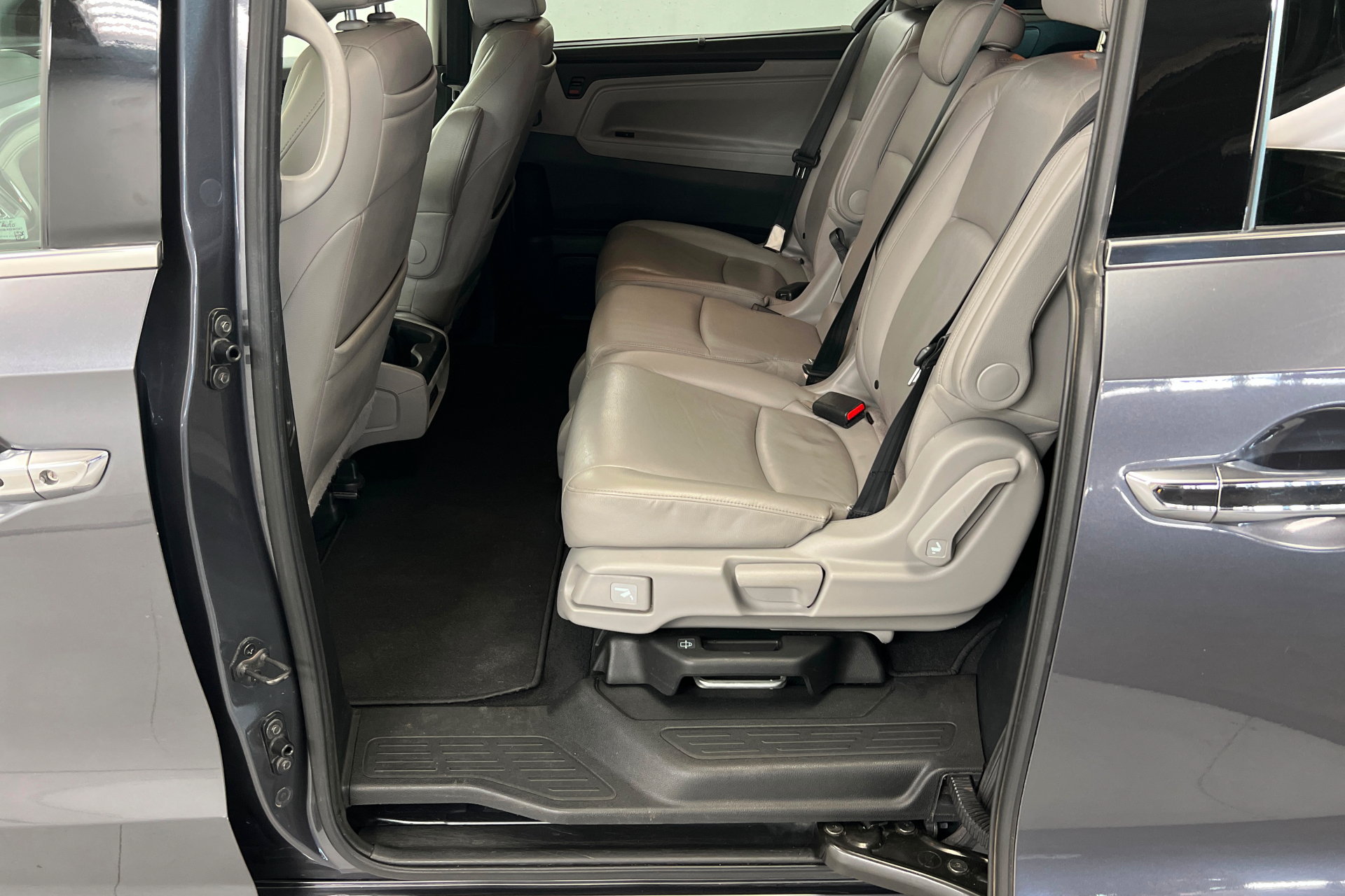 Used 2018 Honda Odyssey Elite image 21