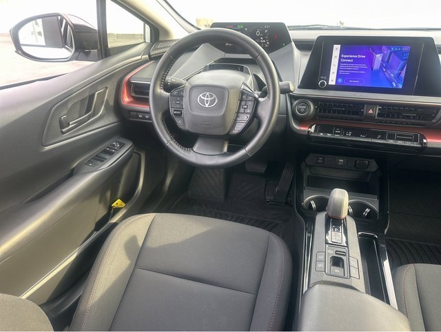 Used 2023 Toyota Prius Prime SE image 12