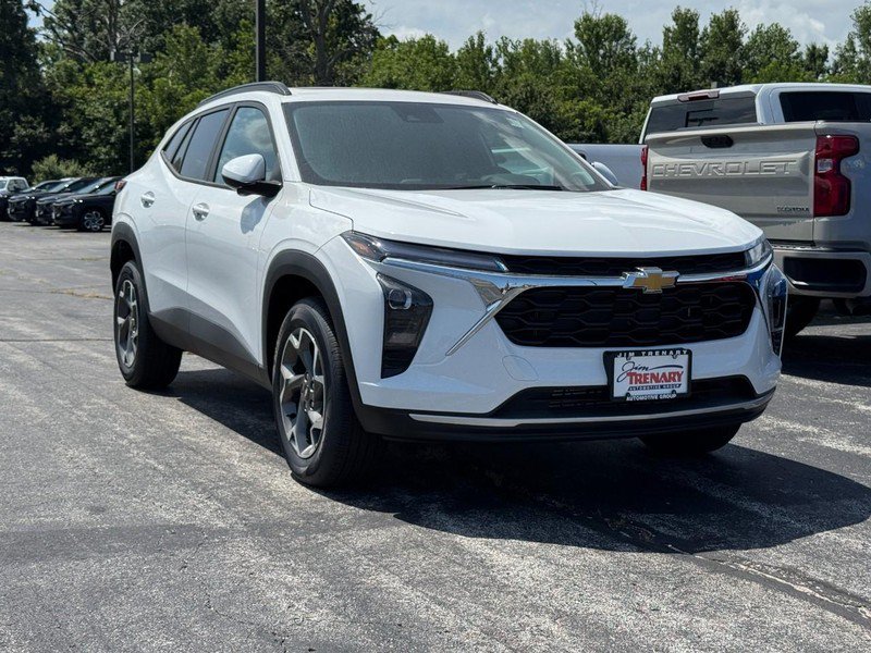 New 2026 Chevrolet Trax LT w/ Sunroof Package FWD image 23