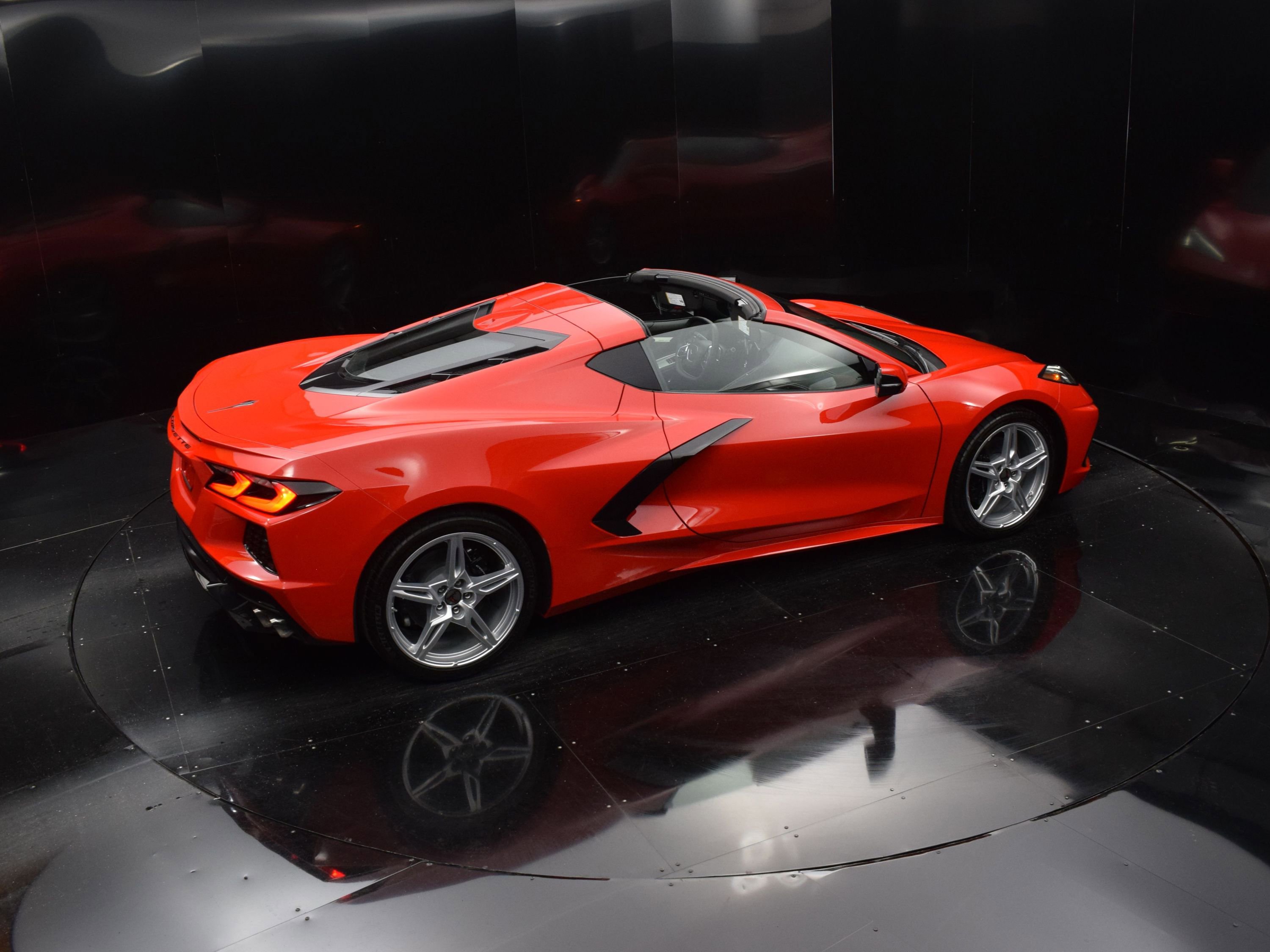 Used 2024 Chevrolet Corvette Stingray Preferred Cpe w/ 2LT image 29