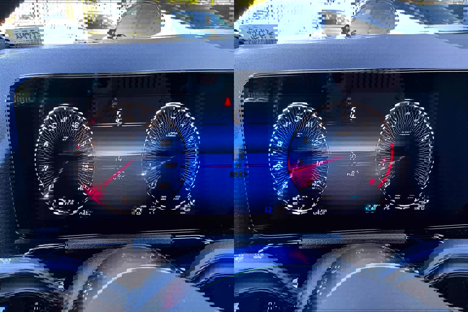 Used 2025 Mercedes-Benz GLA 250 image 25