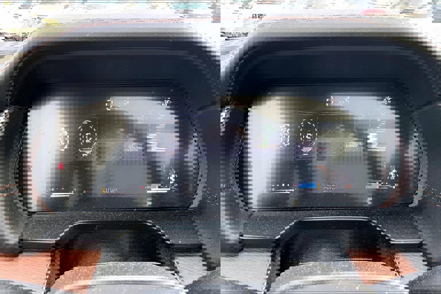 Used 2023 Jeep Grand Cherokee L Summit w/ Luxury Tech Group V image 26