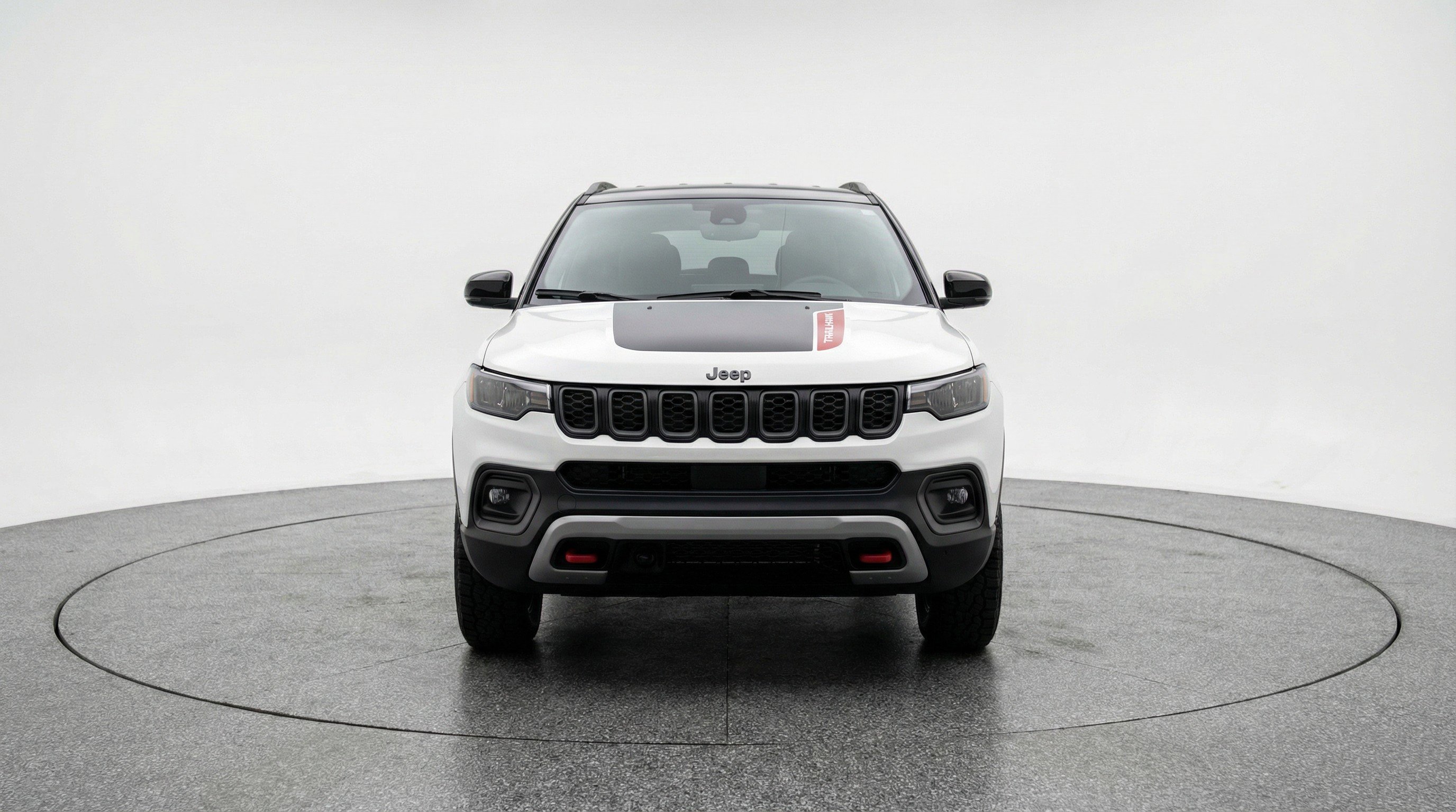 Used 2025 Jeep Compass Trailhawk AWD/4WD image 2