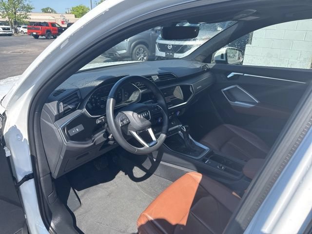 Used 2024 Audi Q3 2.0T Premium AWD/4WD image 9