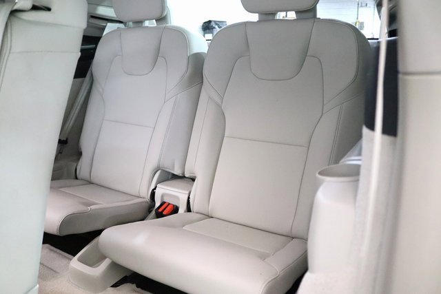 Used 2016 Volvo XC90 T6 Momentum w/ Momentum Plus Package image 13