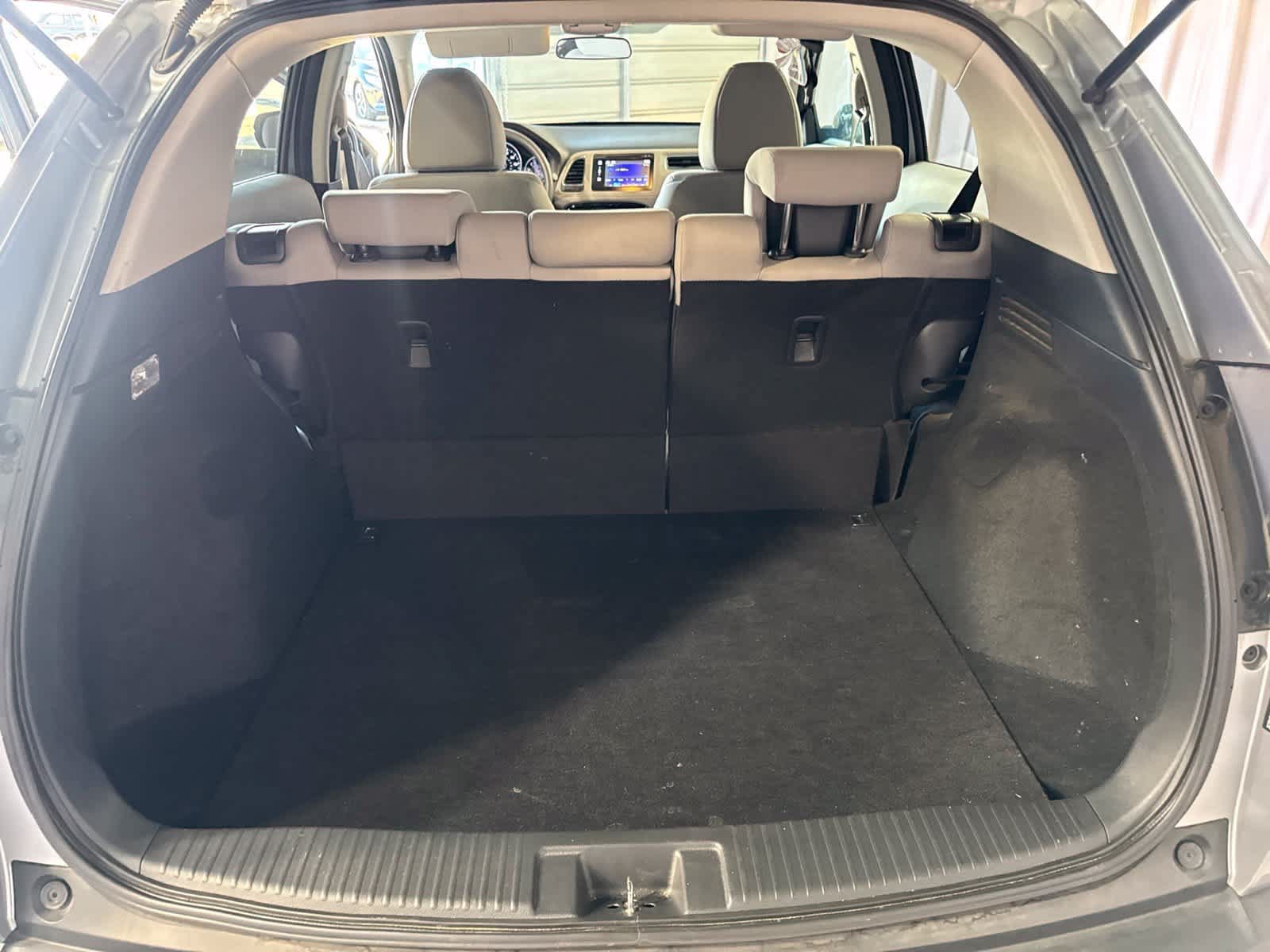 Used 2018 Honda HR-V EX image 14