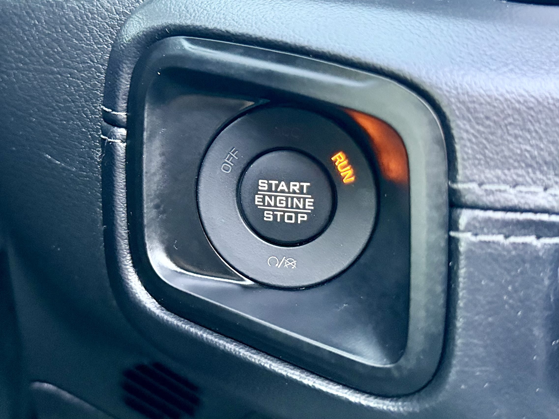 Used 2024 Jeep Wrangler Unlimited Sahara AWD/4WD image 42