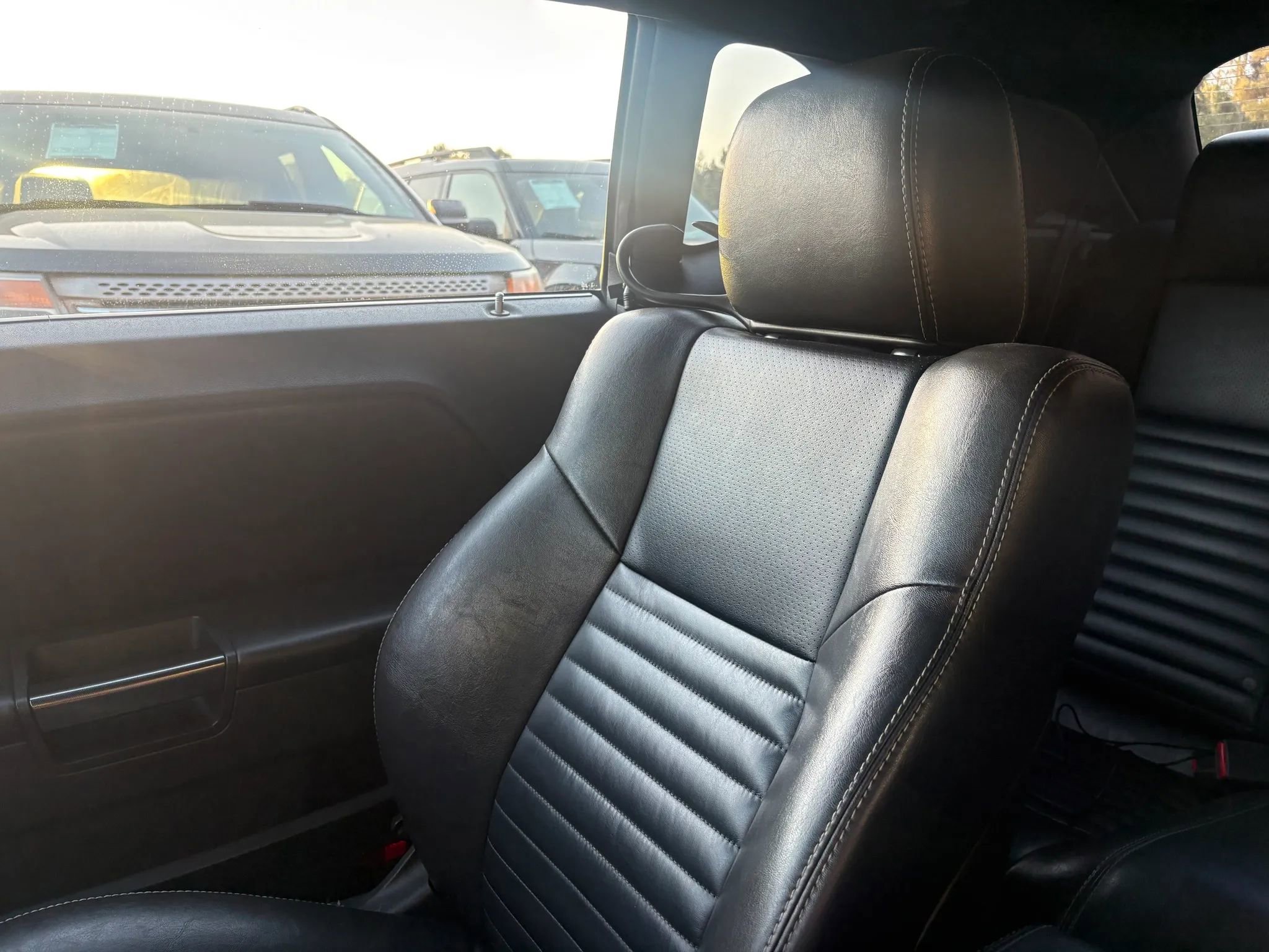 Used 2010 Dodge Challenger R/T RWD image 31