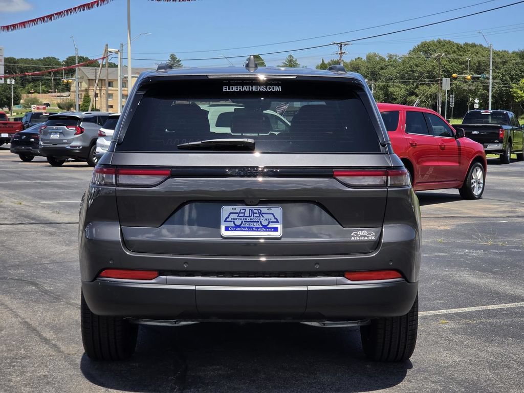 New 2026 Jeep Grand Cherokee Limited w/ Limited Altitude Package RWD image 5