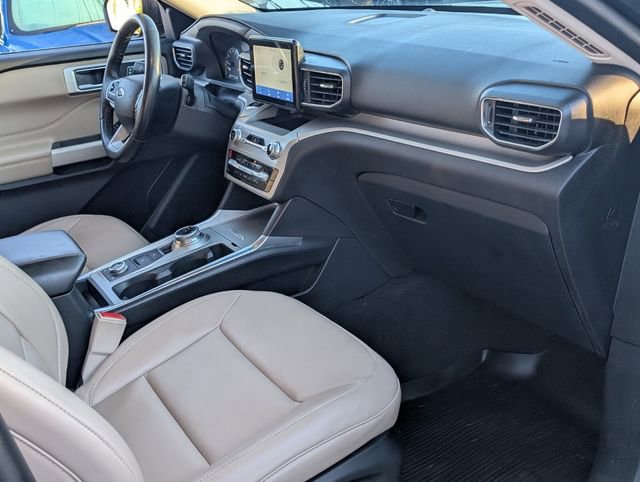Used 2022 Ford Explorer XLT w/ Equipment Group 202A image 13
